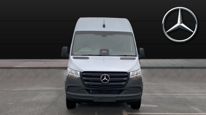 Mercedes-Benz Sprinter 315Cdi L3 Diesel Rwd 3.5t H2 Pro Van 9G-Tronic - Image 5